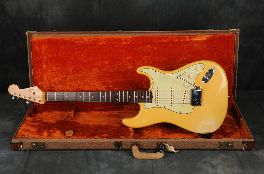 1961 Fender Stratocaster Blond