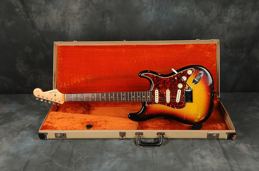 1964 Fender Stratocaster Sunburst (1)