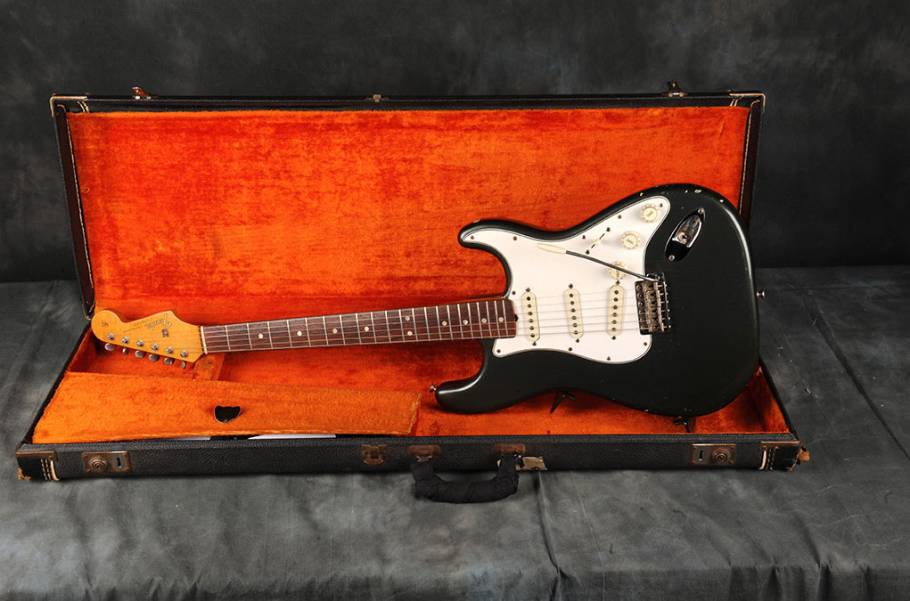 1965 Fender Stratocaster Charcoal Frost