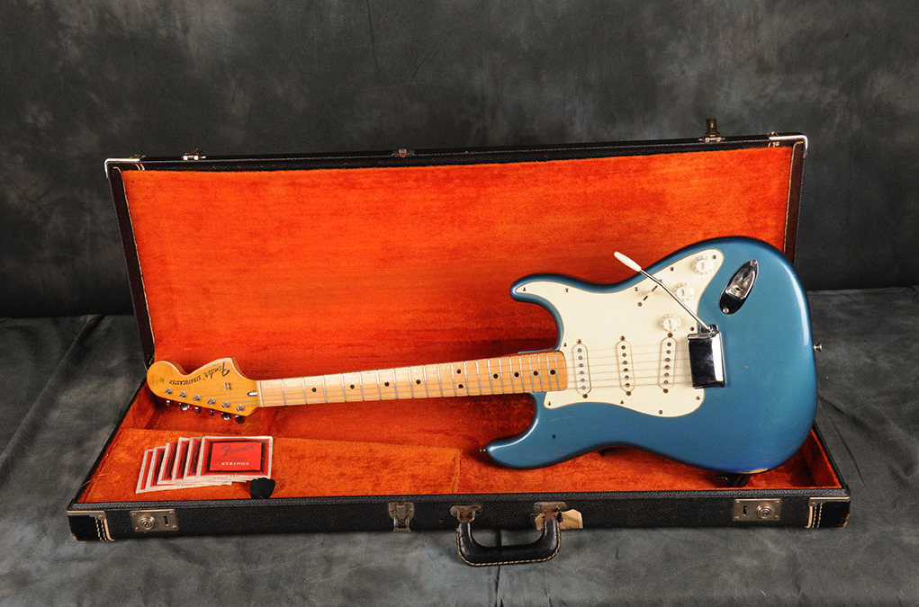 1972 Fender Stratocaster Lake Placid Blue