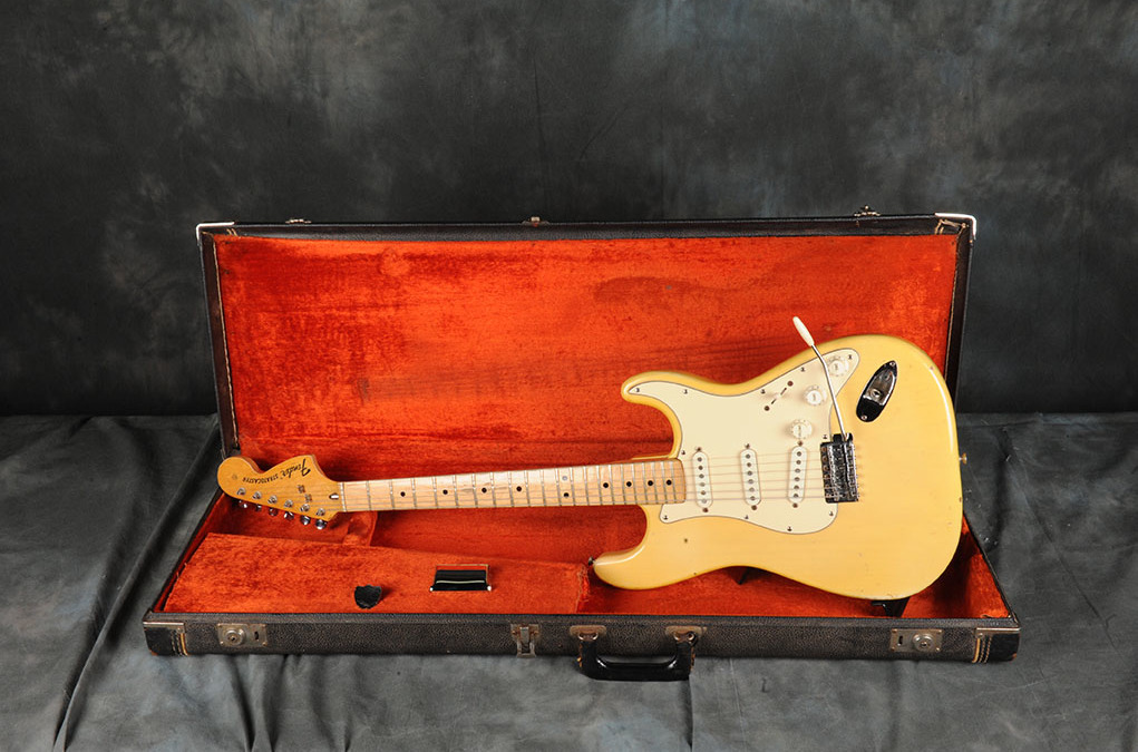 1972 Fender Stratocaster Olimpic White