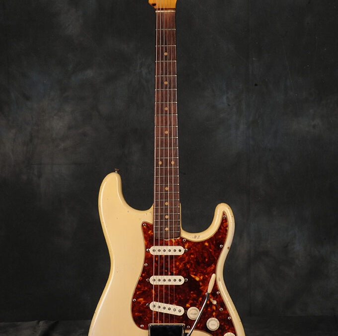 Fender Stratocaster 1962 Blond (1)